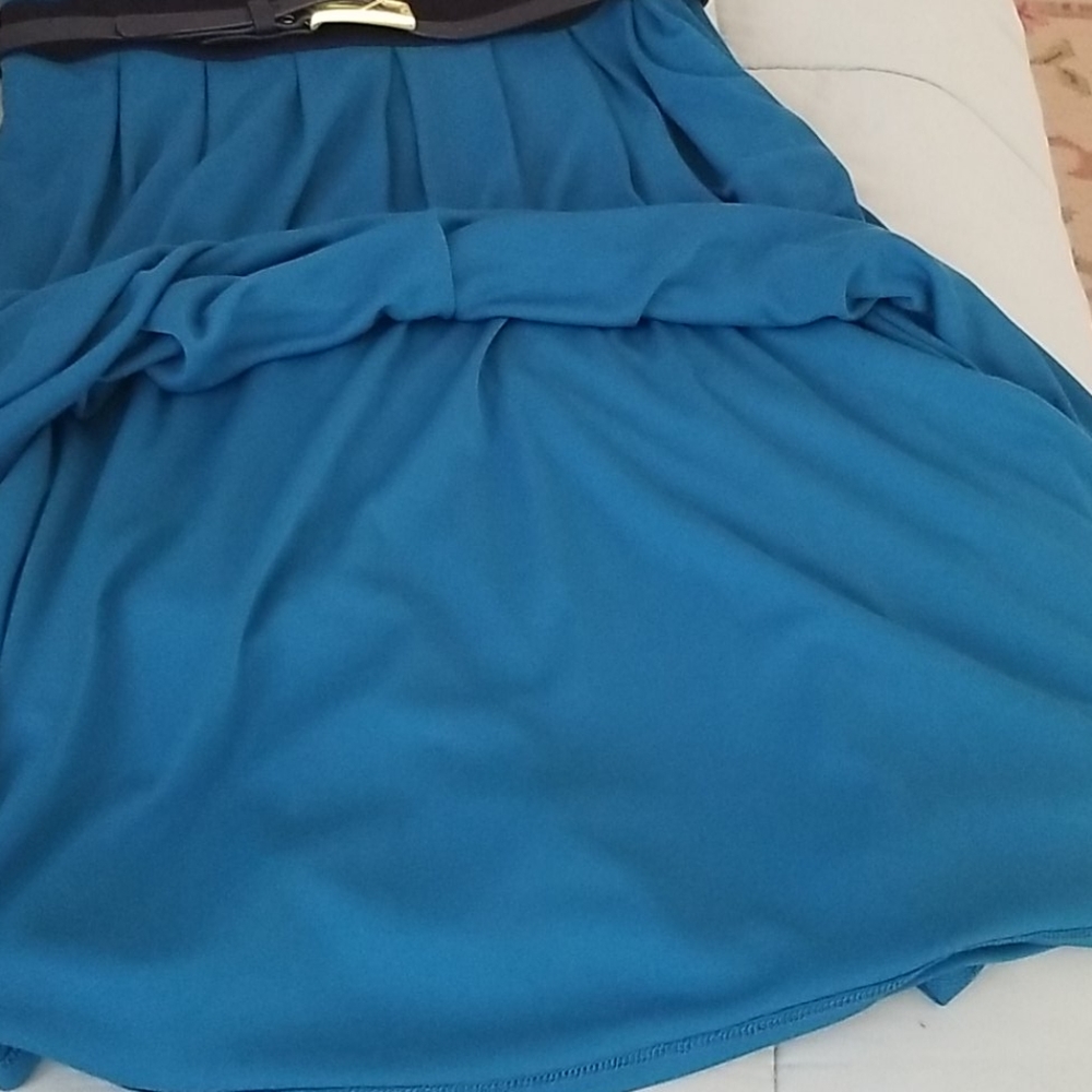 Dress - Picture 6 of 9
